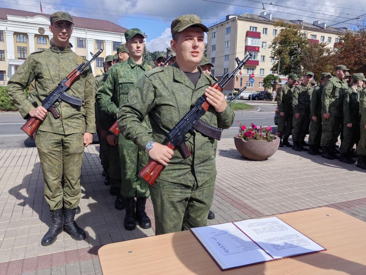 nash_student2 Студент МСФ – будущий военный офицер!