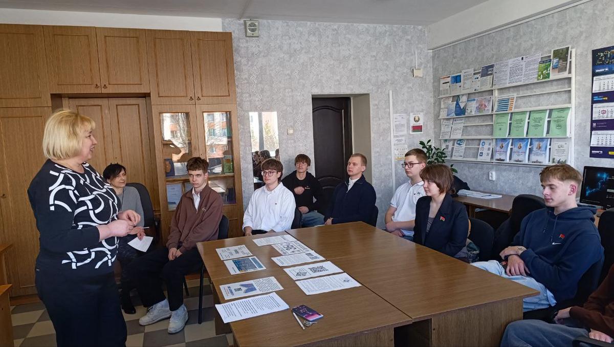 1 Занятие в библиотеке в рамках дисциплины "Академическое письмо"