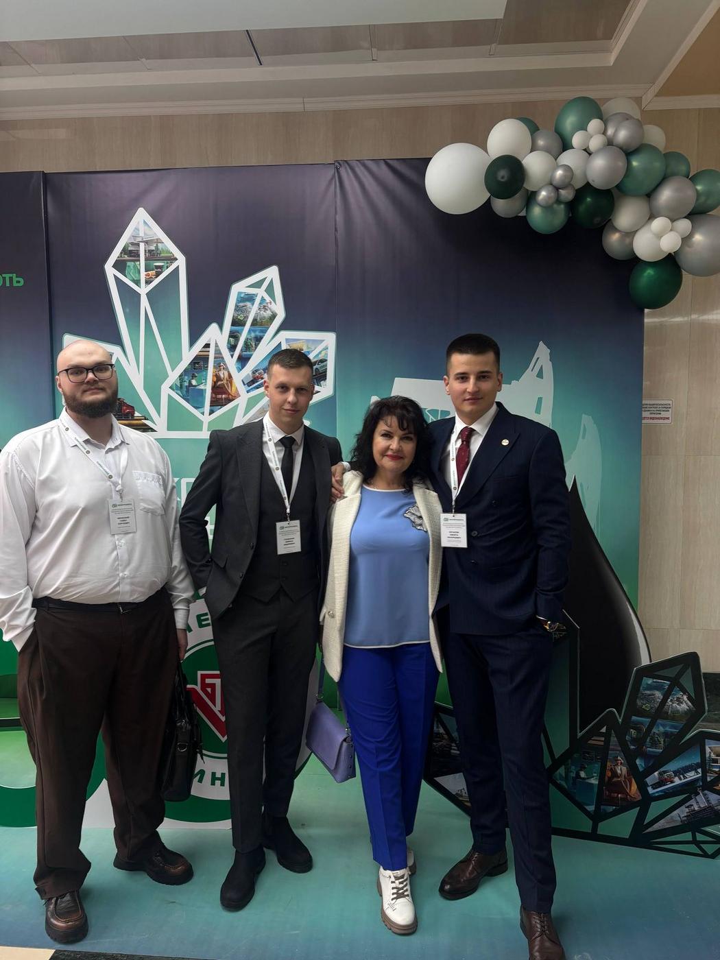 13 Студенты ГГТУ им. П.О.Сухого на XV Молодежной научно-технической конференции ПО "Белоруснефть" 13 Студенты ГГТУ им. П.О.Сухого на XV Молодежной научно-технической конференции ПО "Белоруснефть"