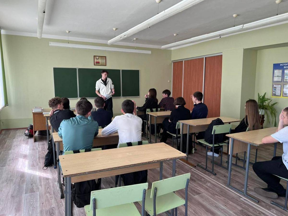 1 Студенты МСФ на профориентации