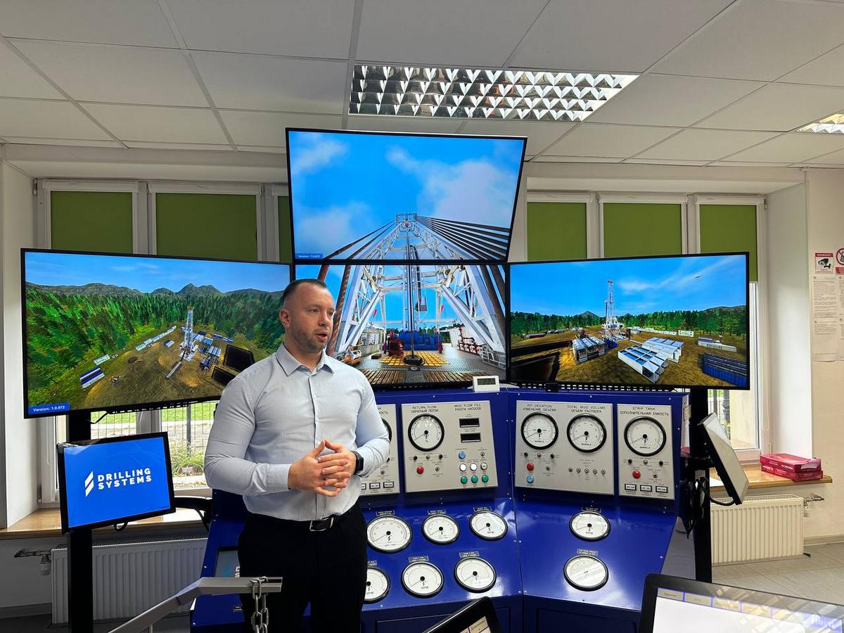 3 Ознакомительная экскурсия по буровой установке для аспирантов и магистрантов из Китая, Египта и Беларуси 3 Ознакомительная экскурсия по буровой установке для аспирантов и магистрантов из Китая, Египта и Беларуси