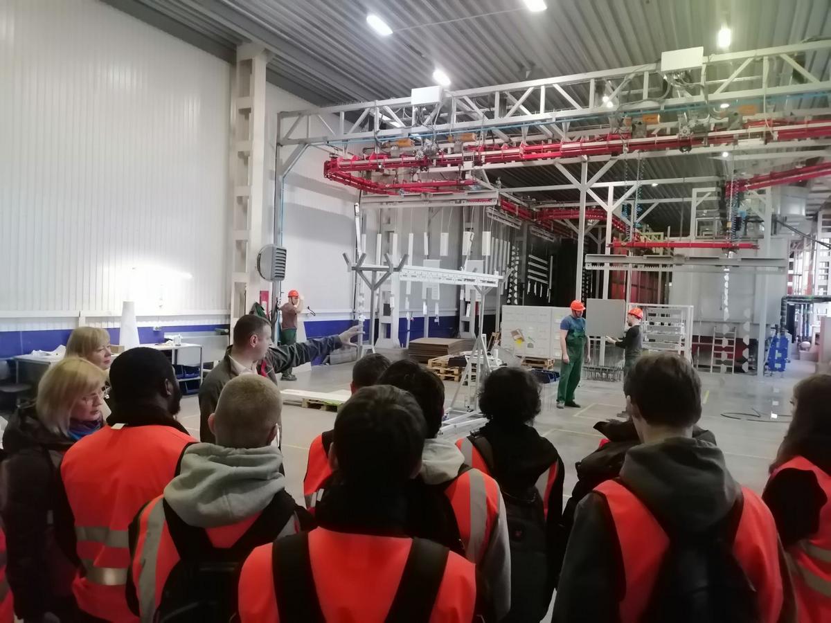 3 Студенты посетили с экскурсией ИУП "Веза Гомель"