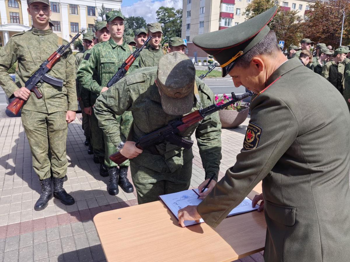 nash_student4 Студент МСФ – будущий военный офицер!