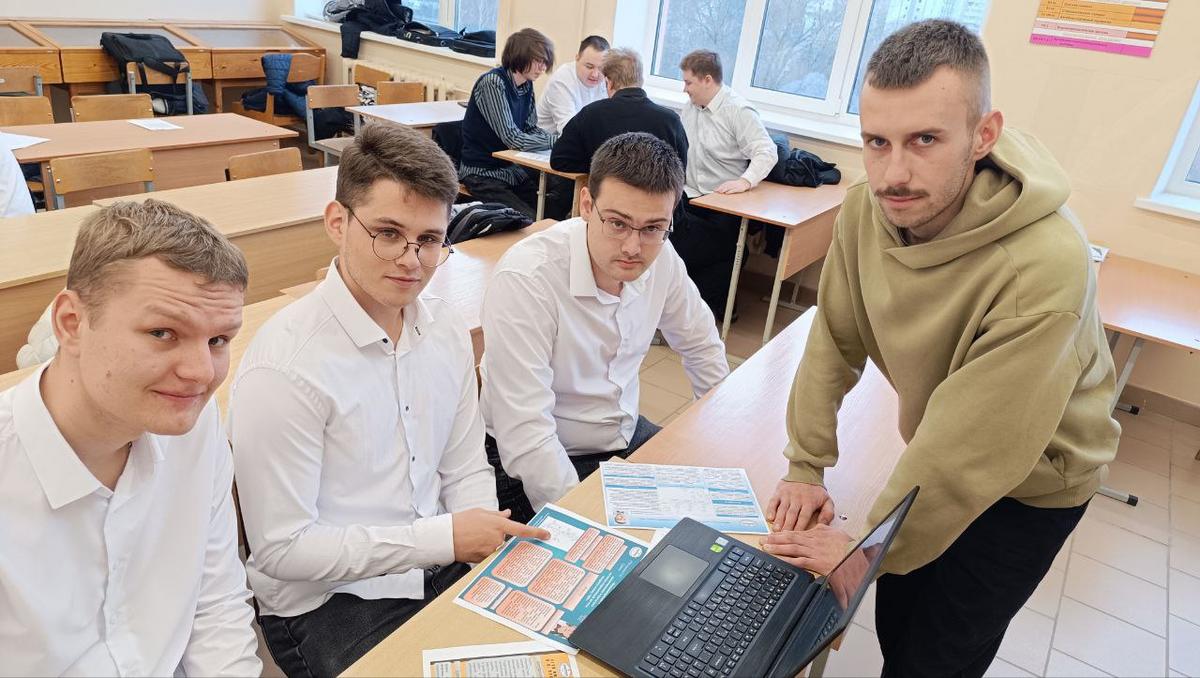 4 Научно-технический семинар по современным гидравлическим системам со студентами специальности "Гидропневмосистемы мобильных и технологических машин и оборудования"