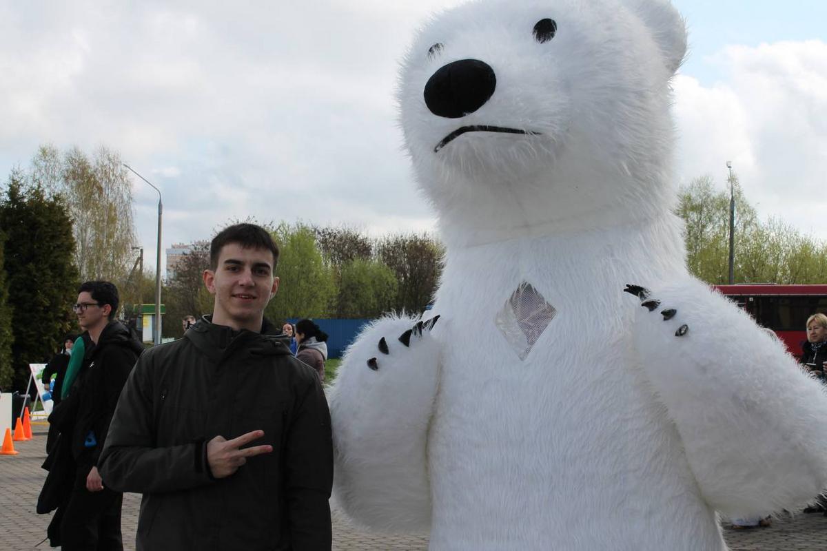 4 Студенты МСФ на турнире по робототехнике