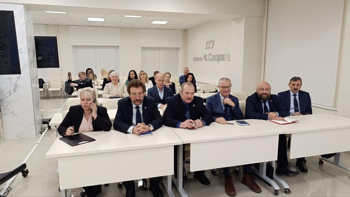 Представители машиностроительного факультета приняли участие во встрече с администрацией города