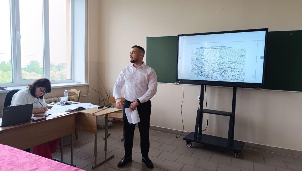 Защита дипломных проектов заочниками по специальности "Разработка и эксплуатация нефтяных и газовых месторождений" Защита дипломных проектов заочниками по специальности "Разработка и эксплуатация нефтяных и газовых месторождений"