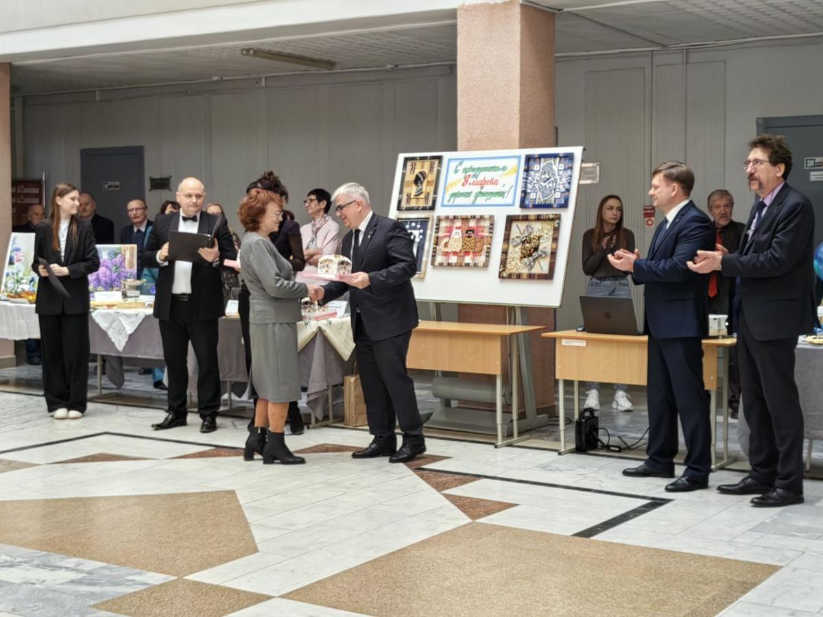6 Наши преподаватели – кладезь талантов!