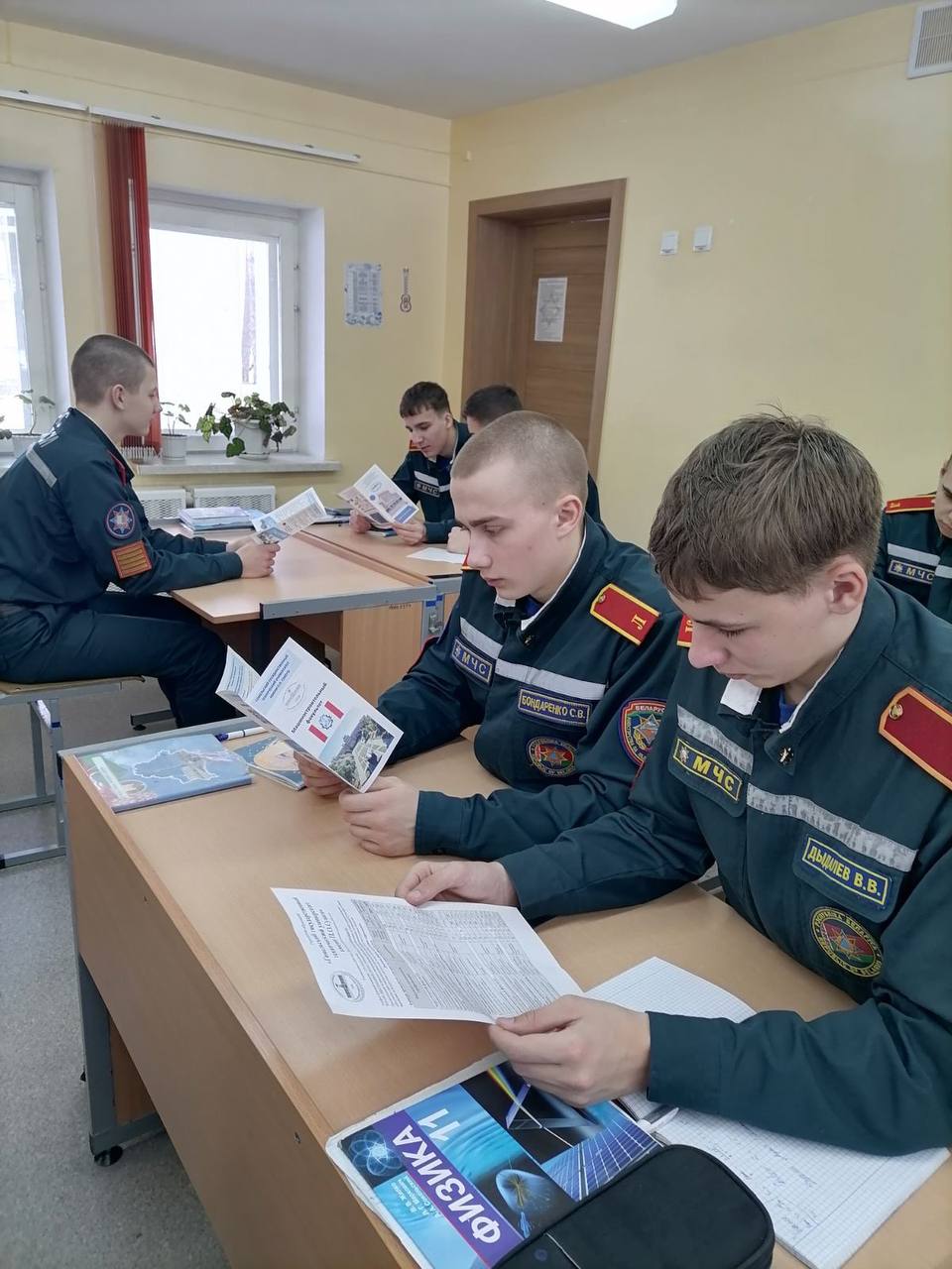 6 Участие декана МСФ в лицейской конференции