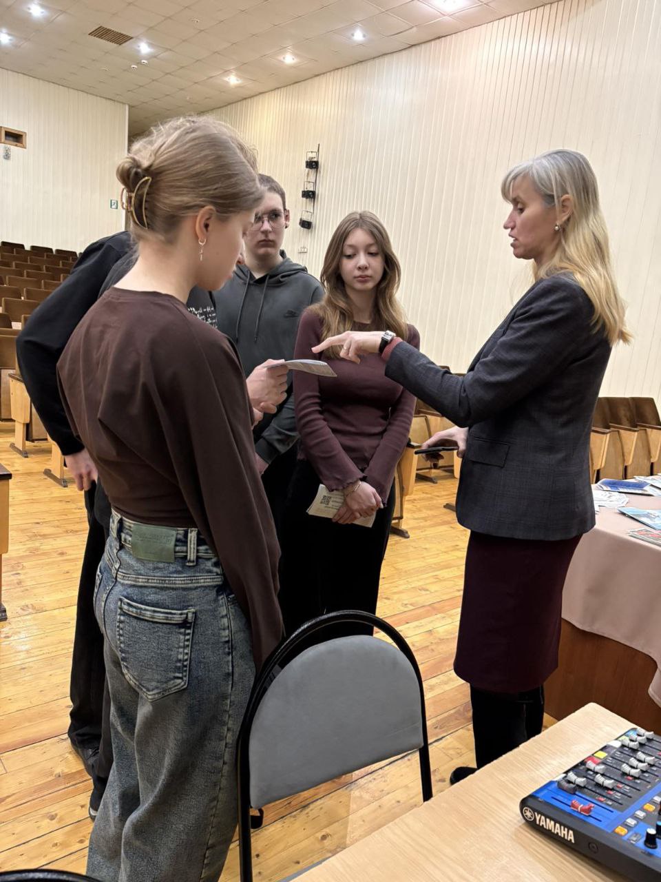 07 «Политех» на Едином дне профориентационной работы «Ярмарка профессий» в ГУО «Средняя школа №13 г. Жлобина имени В.В. Гузова» 07 «Политех» на Едином дне профориентационной работы «Ярмарка профессий» в ГУО «Средняя школа №13 г. Жлобина имени В.В. Гузова»