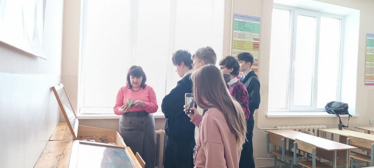 2 Школьники инженерного класса погрузились в тайны белорусской нефти на машиностроительном факультете 2 Школьники инженерного класса погрузились в тайны белорусской нефти на машиностроительном факультете