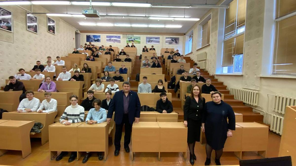 Встреча с представителями заказчика кадров РУП "ПО "Белоруснефть" по вопросам дуального образования Встреча с представителями заказчика кадров РУП "ПО "Белоруснефть" по вопросам дуального образования