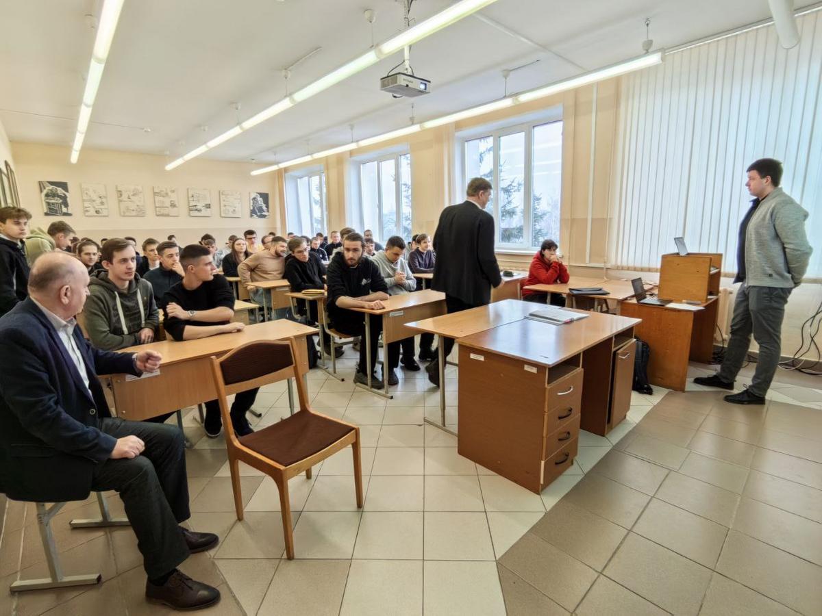 Диалоговая площадка с заказчиками кадров на МСФ