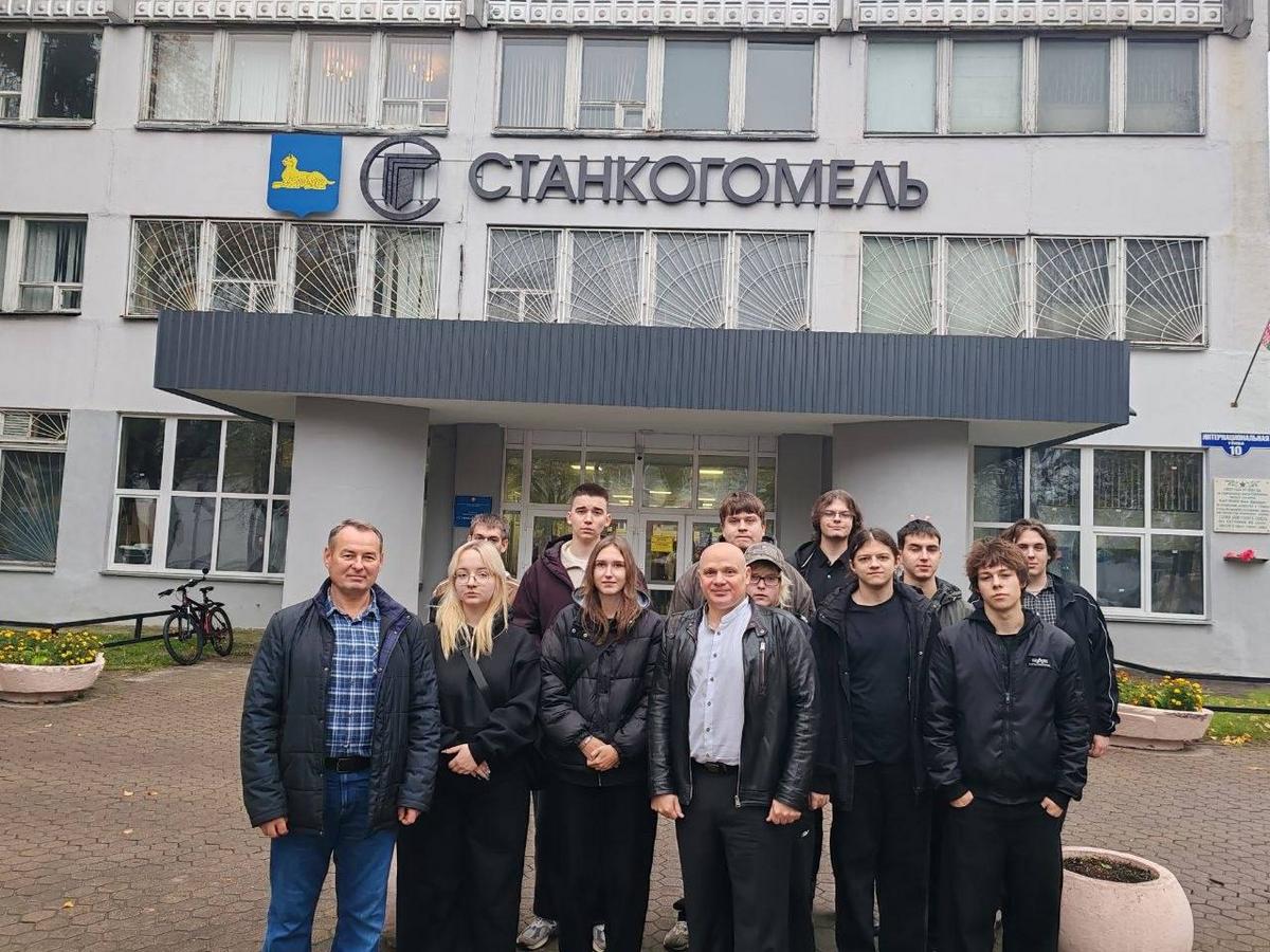 1 ОАО «СтанкоГомель» распахнул свои двери для всех желающих в рамках проведения Дня открытых дверей