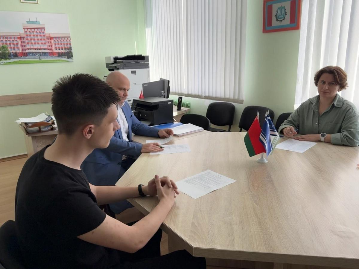 На машиностроительном факультете прошли встречи первокурсников с деканом и его заместителями На машиностроительном факультете прошли встречи первокурсников с деканом и его заместителями