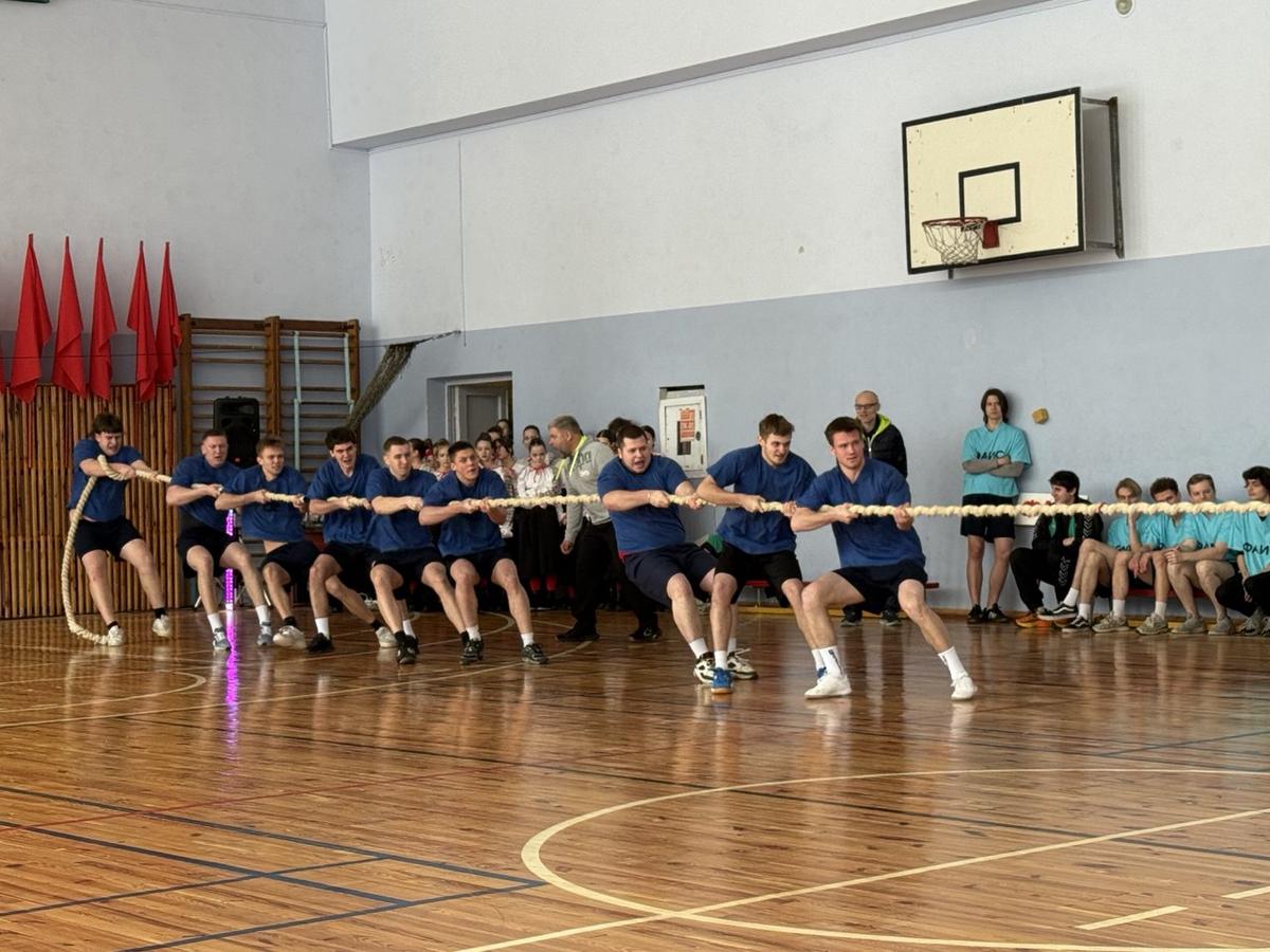 08 Вдохновляющий военно-спортивный праздник: команда машиностроительного факультета одерживает победу в соревнованиях к Дню защитников Отечества 08 Вдохновляющий военно-спортивный праздник: команда машиностроительного факультета одерживает победу в соревнованиях к Дню защитников Отечества