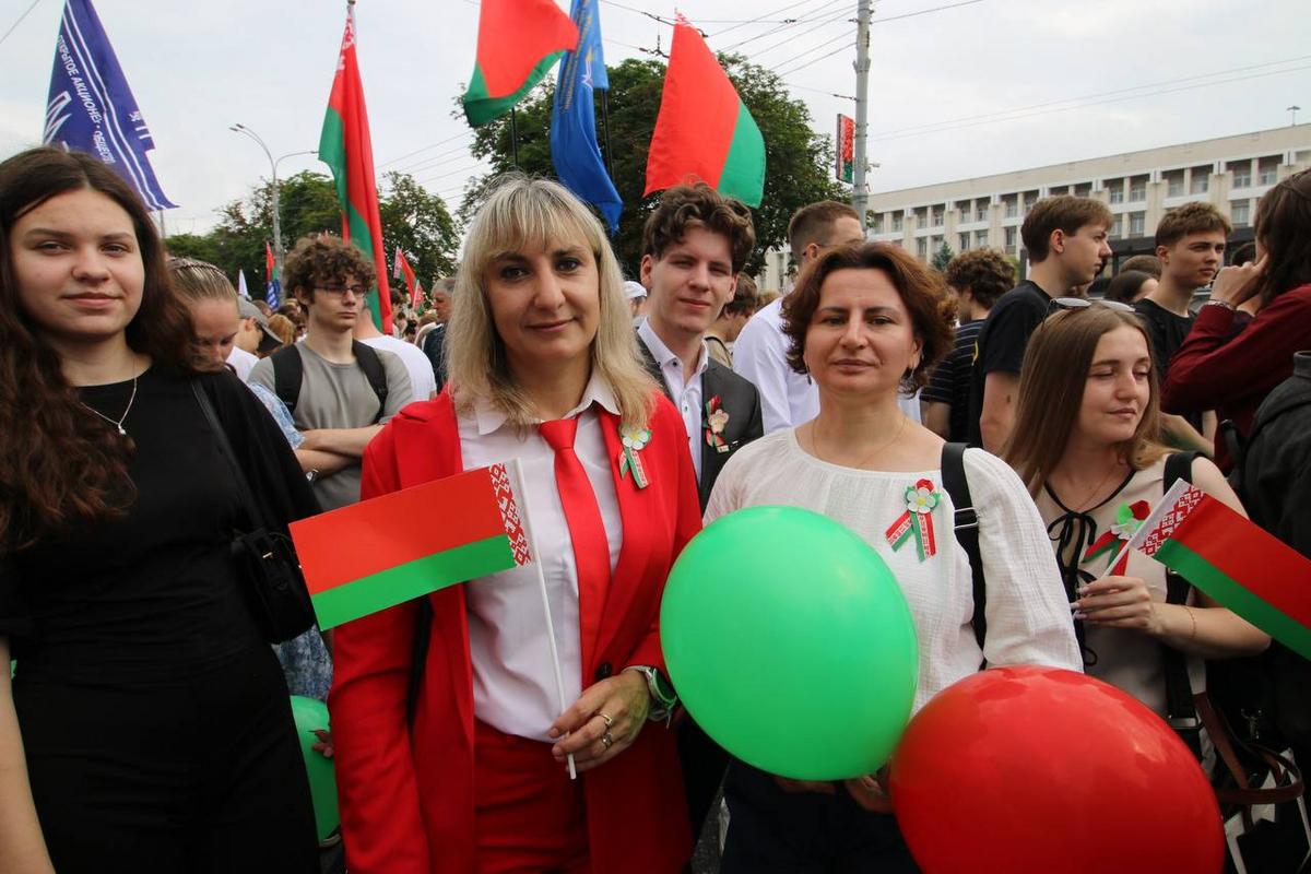5 МСФ на тожественном шествии в честь Дня Независимости 5 МСФ на тожественном шествии в честь Дня Независимости