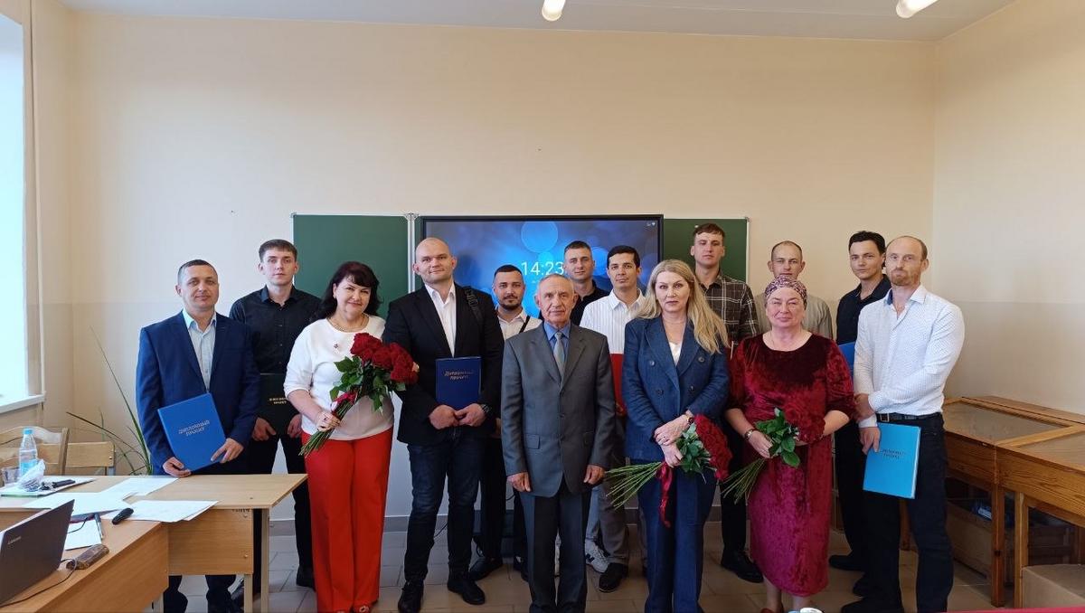 Защита дипломных проектов заочниками по специальности "Разработка и эксплуатация нефтяных и газовых месторождений" Защита дипломных проектов заочниками по специальности "Разработка и эксплуатация нефтяных и газовых месторождений"