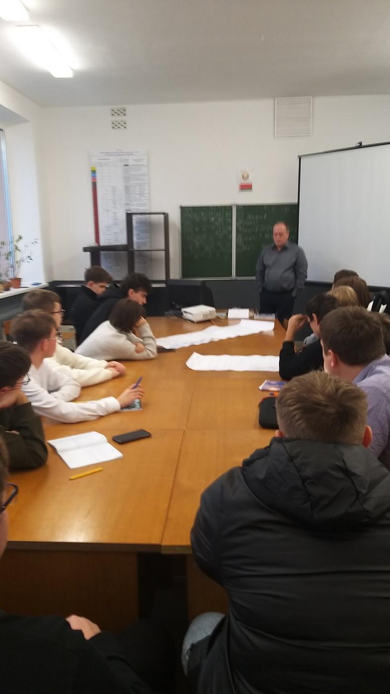 2 Специалисты ПО «Белоруснефть» делятся практическим опытом со студентами будущими нефтяниками 2 Специалисты ПО «Белоруснефть» делятся практическим опытом со студентами будущими нефтяниками