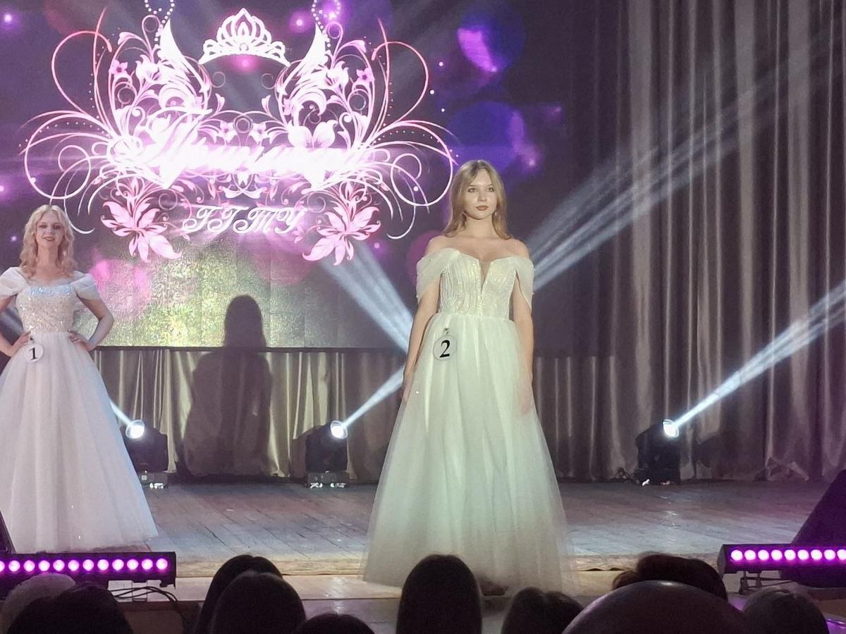 3 Полина Новичкова и Елизавета Романович – гордость машиностроительного факультета 3 Полина Новичкова и Елизавета Романович – гордость машиностроительного факультета