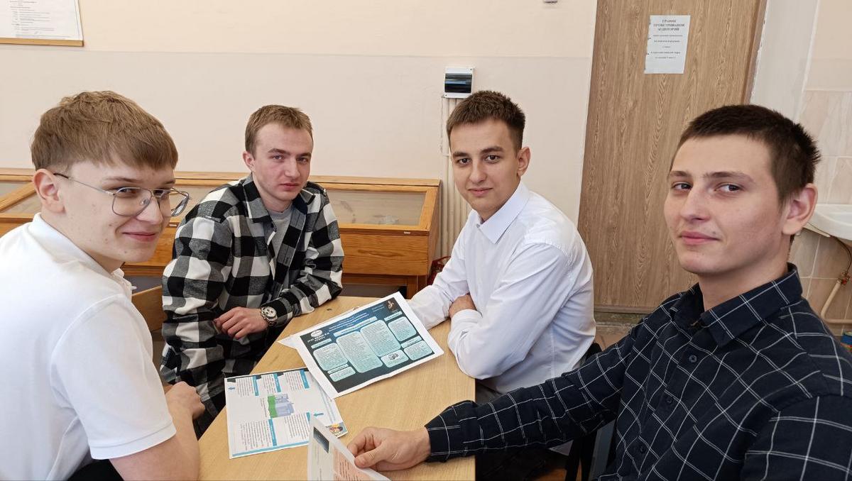 5 Научно-технический семинар по современным гидравлическим системам со студентами специальности "Гидропневмосистемы мобильных и технологических машин и оборудования"