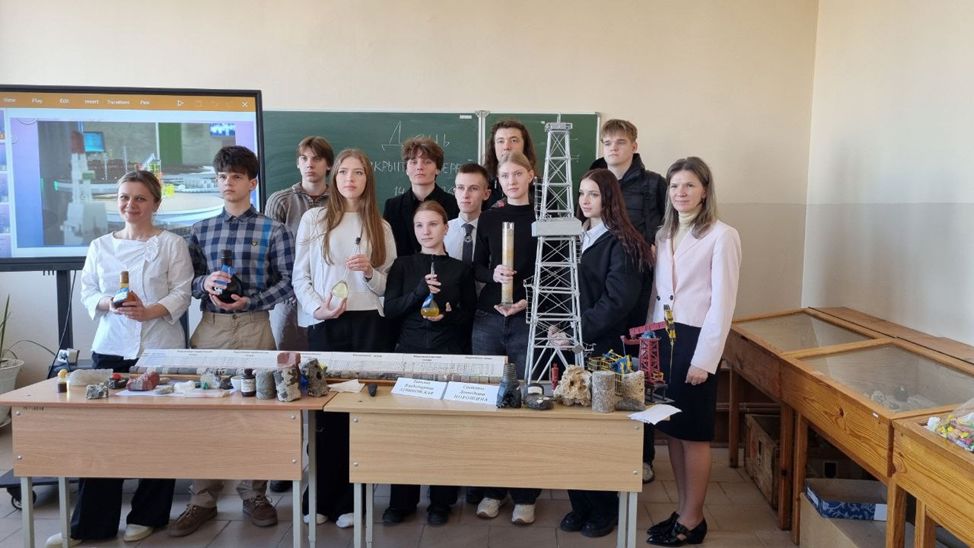 1 14 марта в рамках профориентационного проекта «ПроВУЗ» двери кафедры «Нефтегазоразработка и гидропневмоавтоматика» открылись для будущих абитуриентов