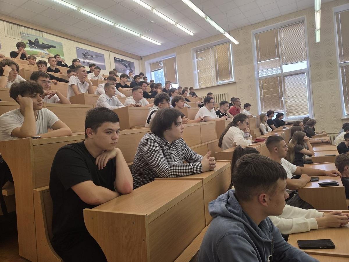4 Встреча первокурсников со студенческим активом факультета